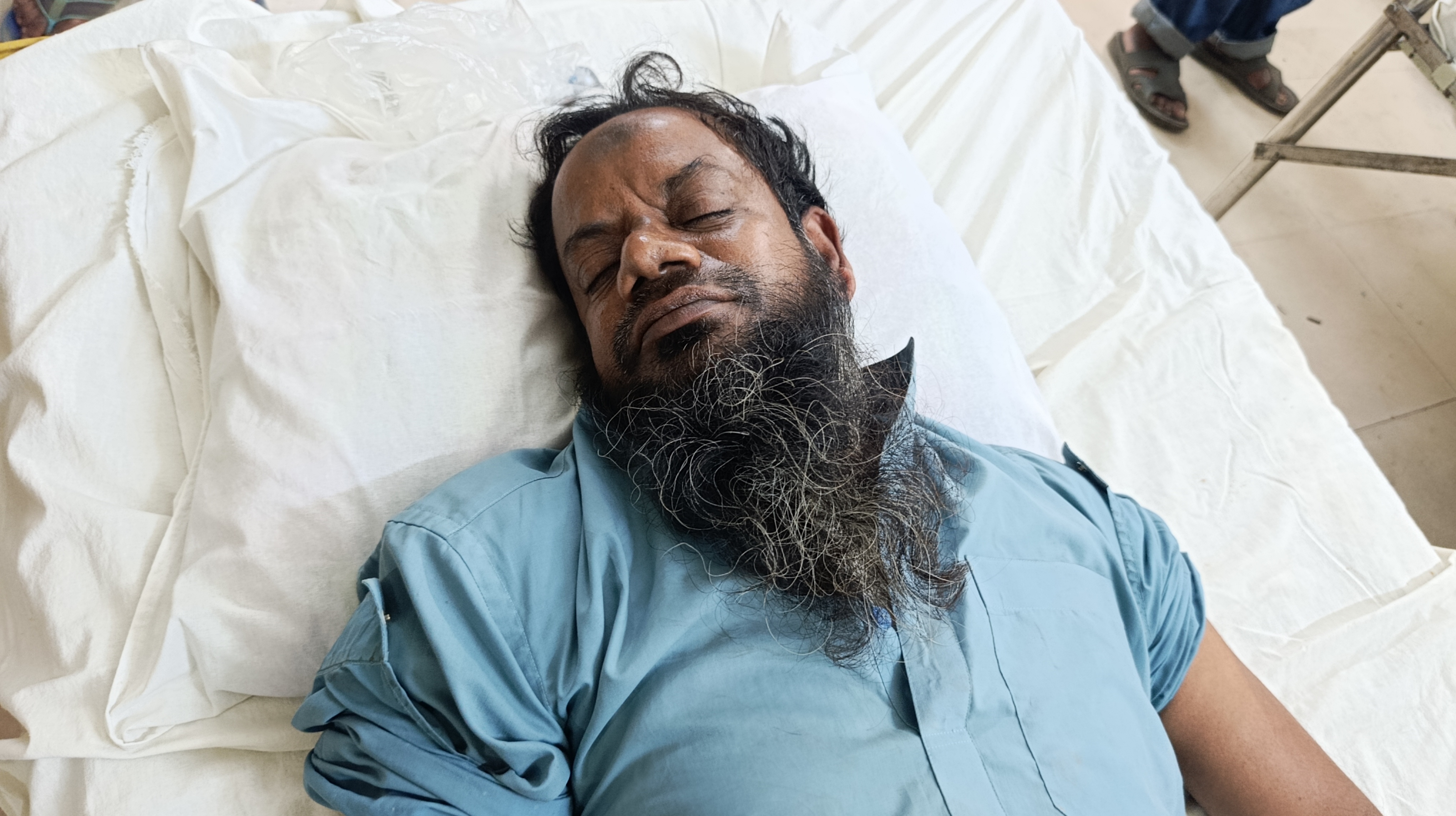 অ্যাম্বুলেন্স উপহারের চার ঘণ্টা পর হামলা, চেয়ারম্যান প্রার্থীসহ আহত ১০